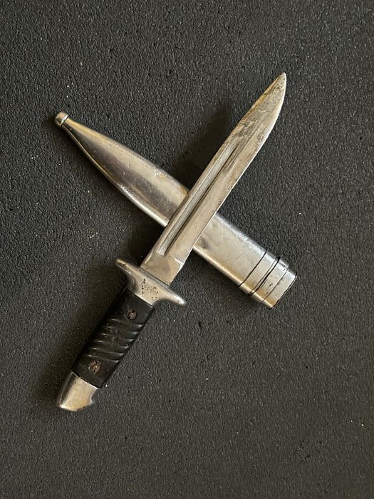 Щик Сабя Нож на Дневалния