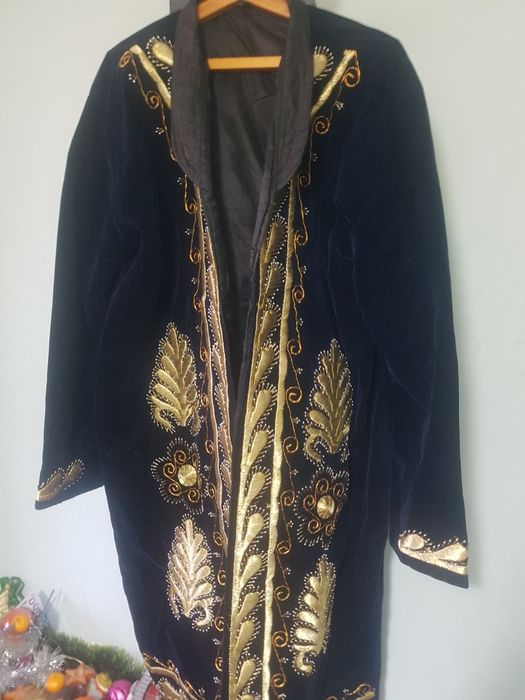 Продам новый чапан