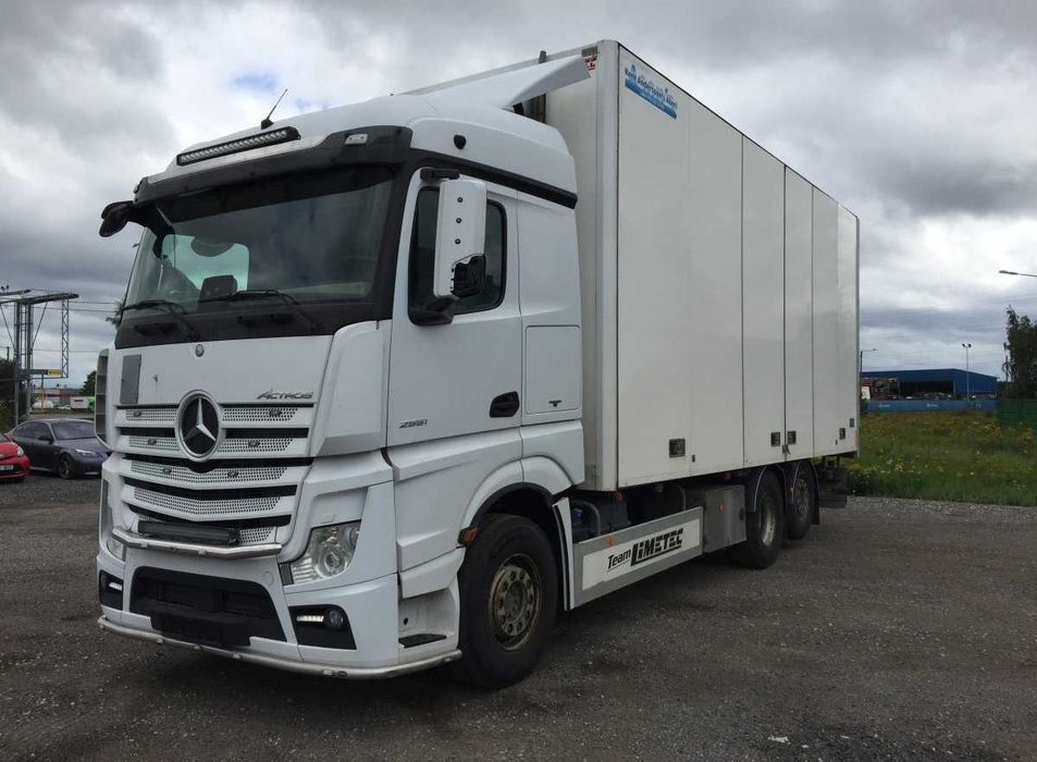 Camion MERCEDES-BENZ Actros MP4 / piese camioane, second si noi