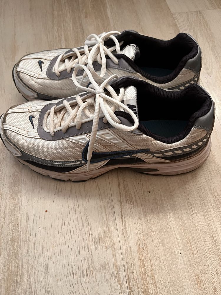 маратонки Nike,Adidas