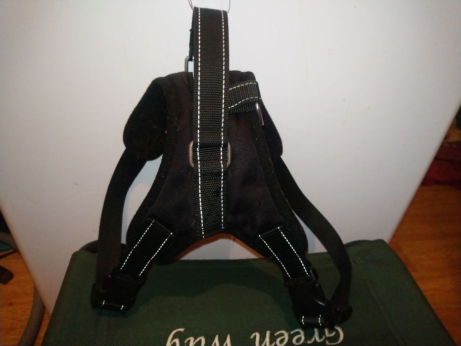 Продам шлейку для собаки