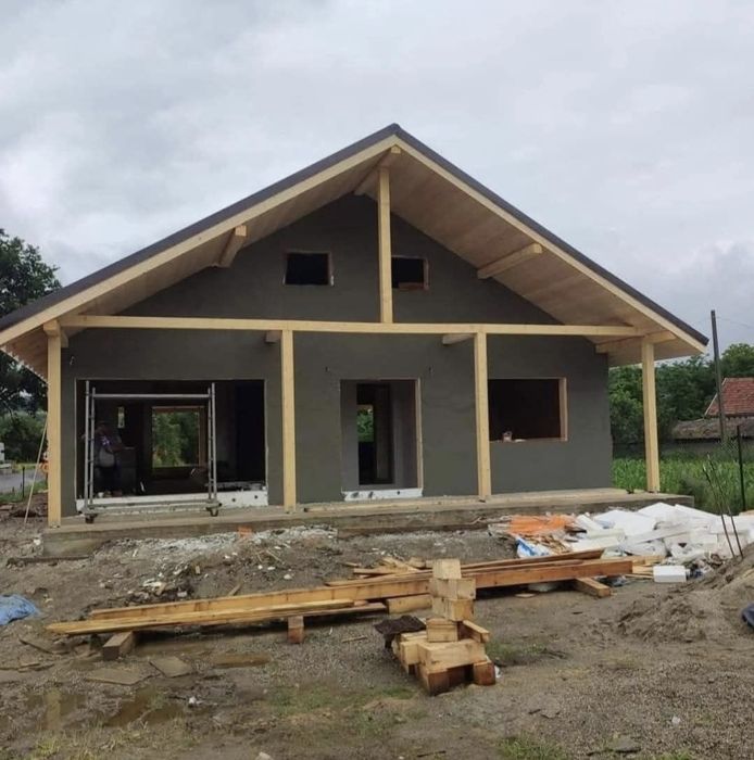 Vand casa pe structura metalica de locuit su de vacanta