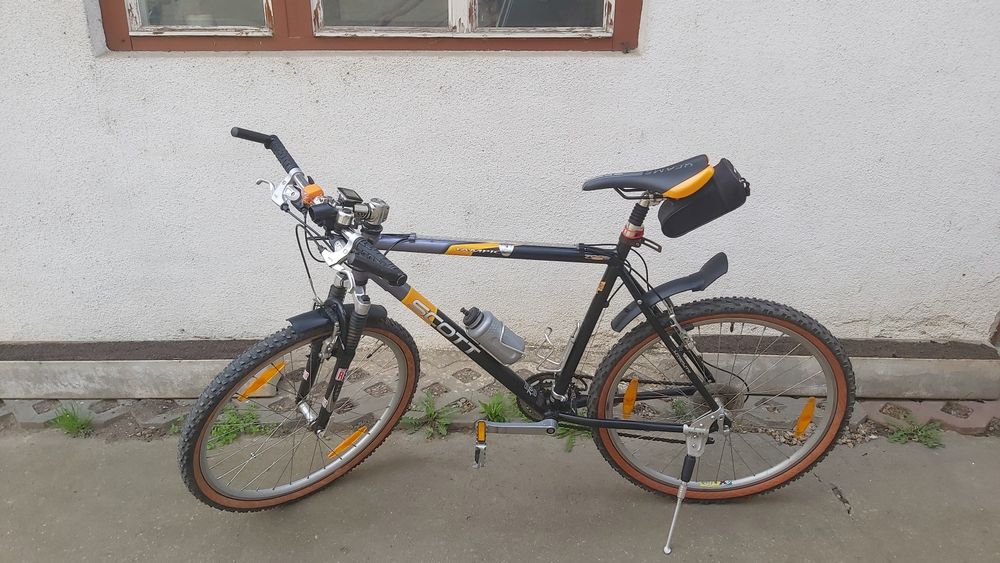Vând bicicleta SCOTT