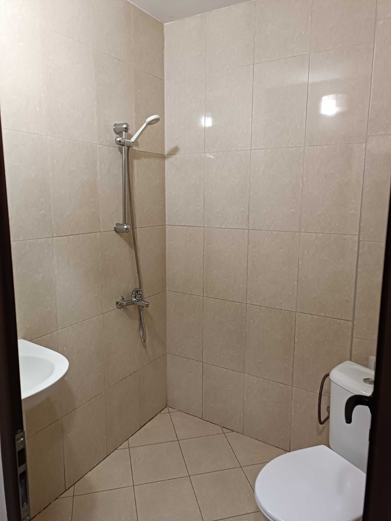 Дава се под наем Двустаен апартамент в Варна, Трошево - 78 кв.м за 382.5 € - Снимка #8