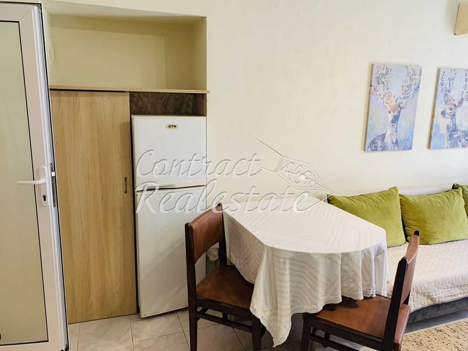 Дава се под наем Двустаен апартамент в Варна, Център - 60 кв.м за 367.2 € - Снимка #2