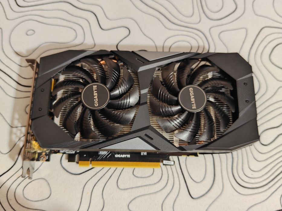 Gigabyte gtx1660 6gb в отличном состоянии.