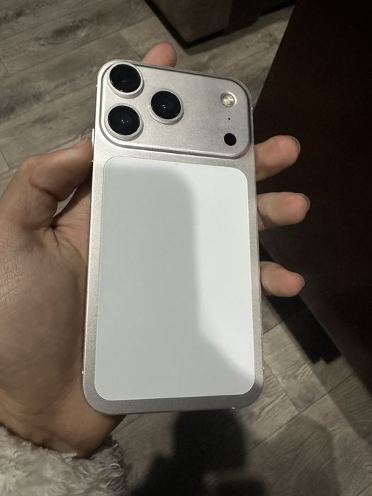 iPhone xr 17 pro ideal