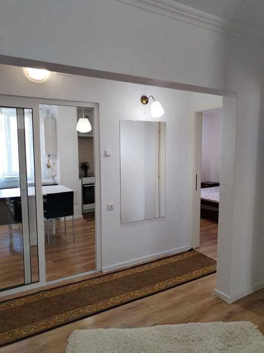 Închiriez 3 camere centru Piatra Neamț