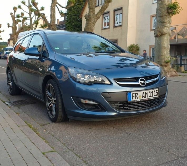 Opel Astra J EcoFlex 2013