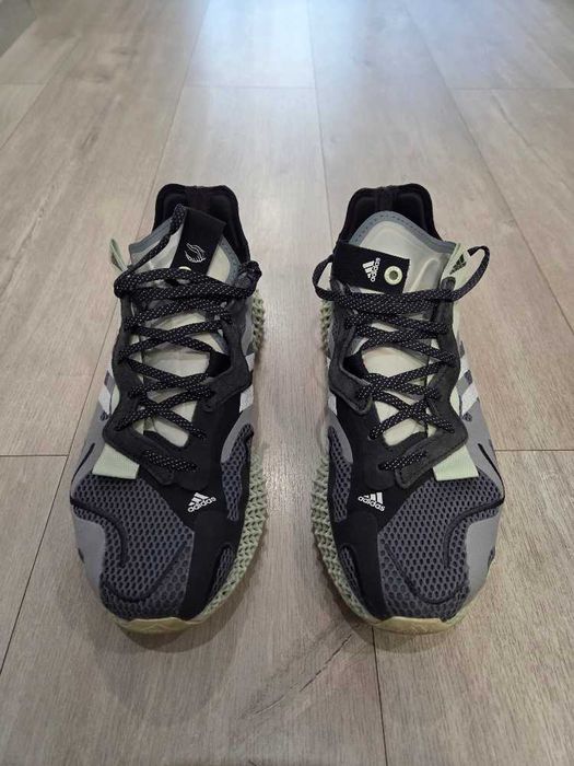 Vand Adidas 4D Consortium