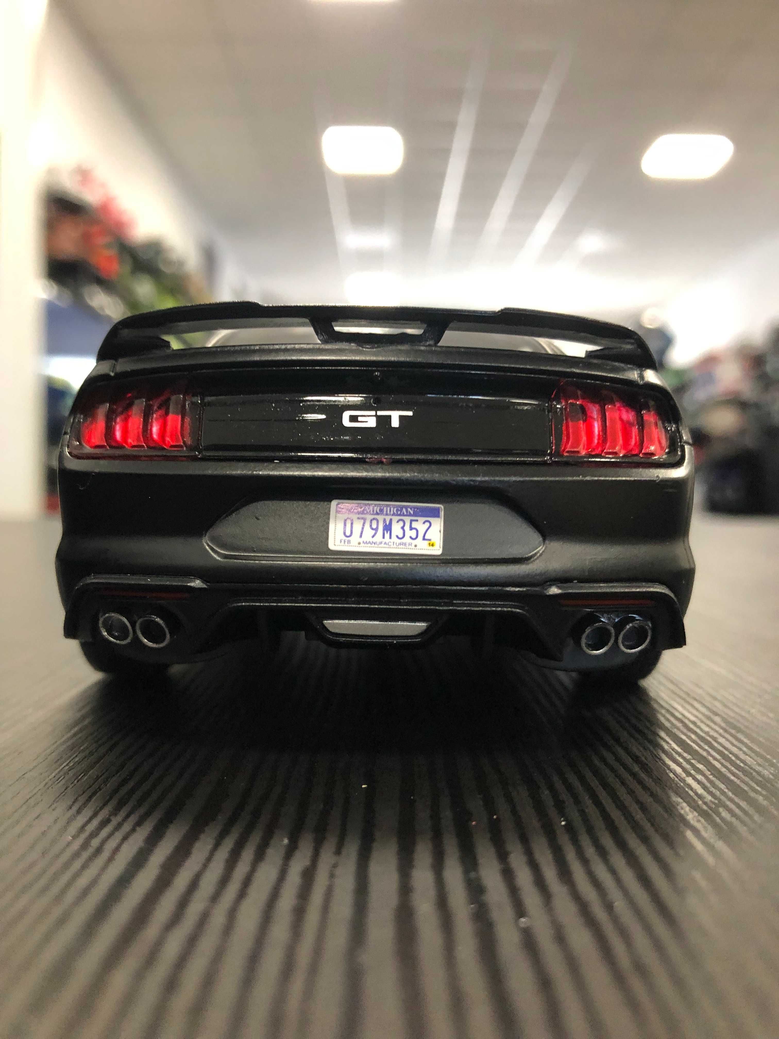 Нова метална колекционерска количка FORD MUSTANG GT 5.0 1:24 MOTORMAX