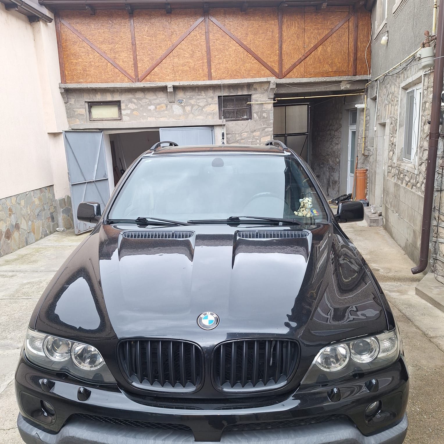 Vând BMW x5 3000 d