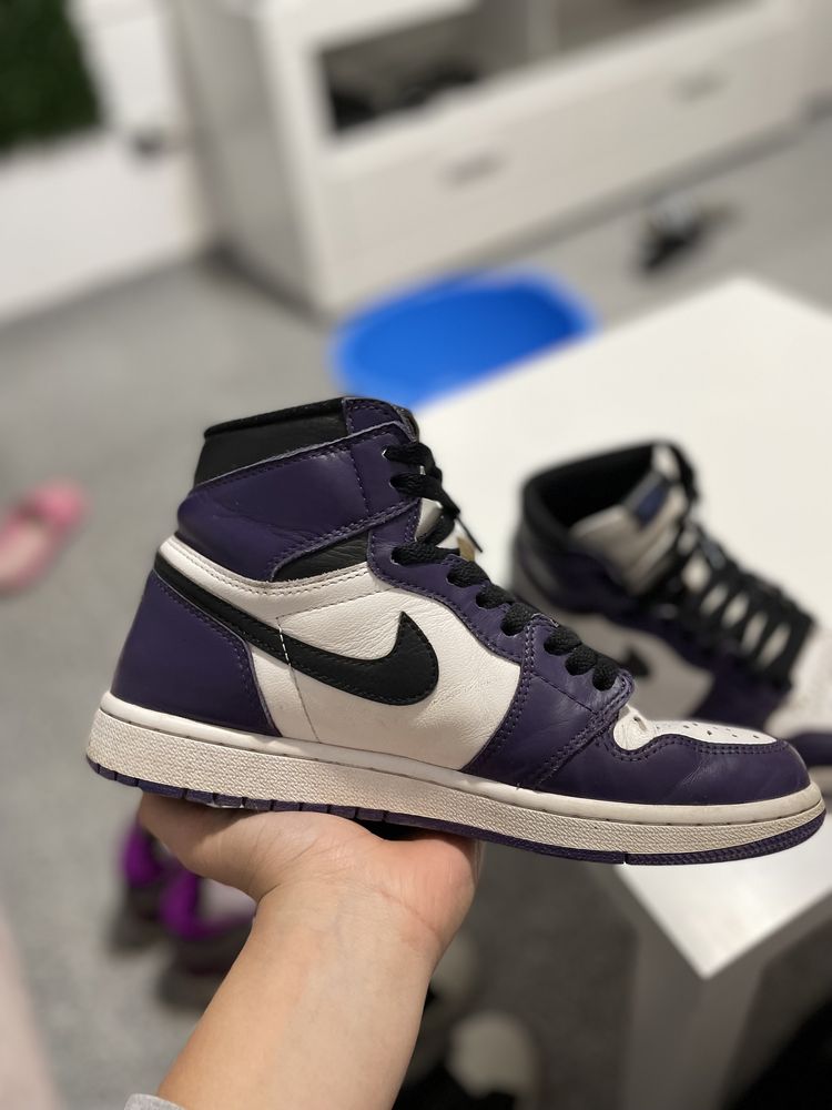 vând jordan 1 retro high court purple