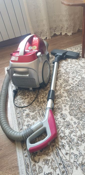 Продам пылесос LG