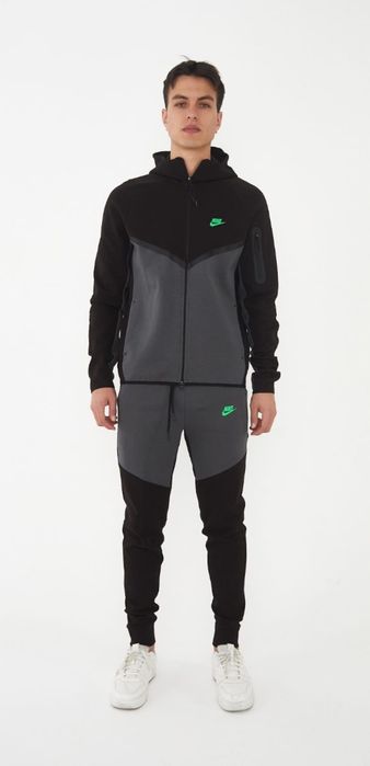 Nike Tech Fleece спортен екип активен джоб