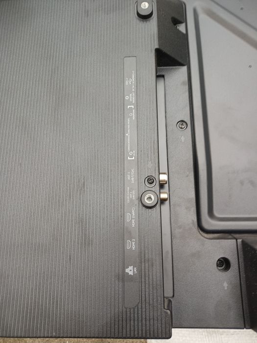 Televizor Hisense 102 cm ECRAN SPART