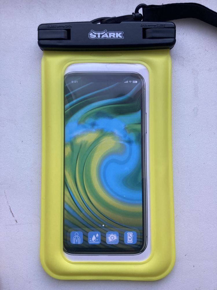 Vand husa subacvatica IPX8 Stark Aqua Pack