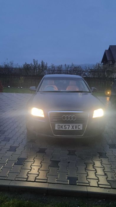 Audi a 8 volan dreapta