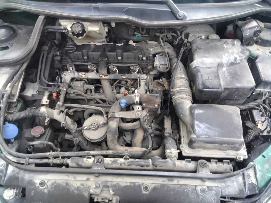 Продавам Пежо 206