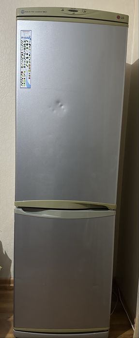 Холодильник LG двухкамерный