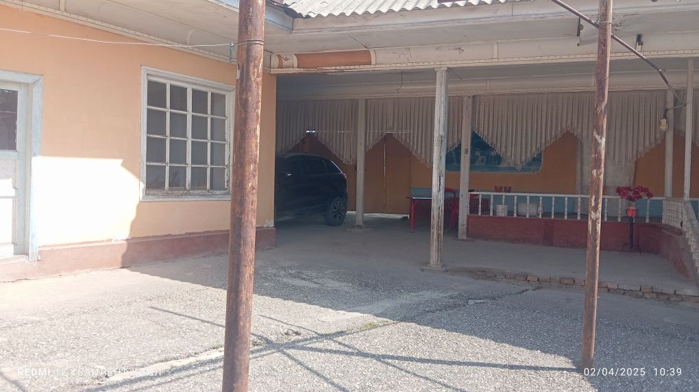 Xovli uy sotiladi