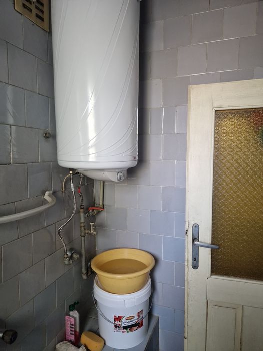 Етаж от къща с гараж