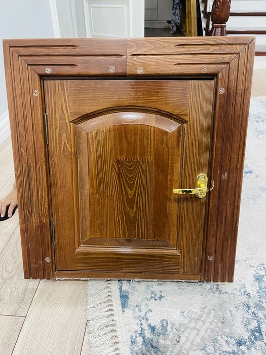 Дверь. кышкентай есык. Теплый полдын бетыне арналган.