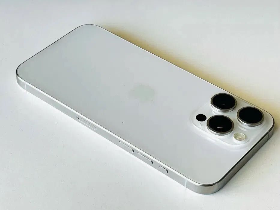Iphone 15 Pro Max 256GB White TItanium 100% Батерия! Гаранция 6 месеца