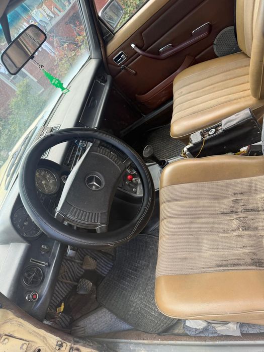Mercedes-Benz W 115 2.2d an 1974!