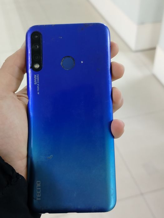 Tecno spark 4  телефон