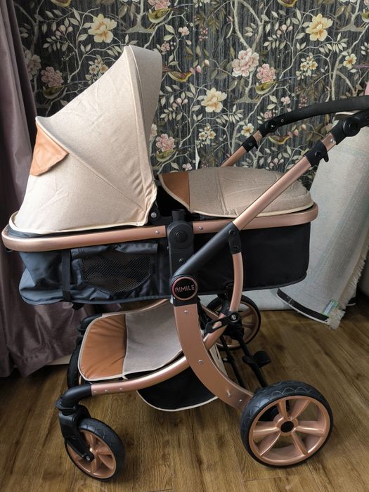 Коляска в идеальном состоянии.