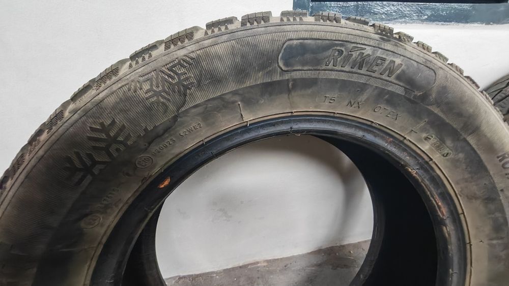 Cauciucuri iarna 185/65/R15