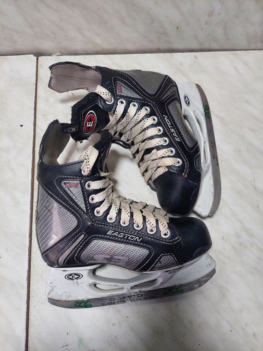 Patine 206 hochei hockey Easton marime 33-34 ( 21,7 cm)