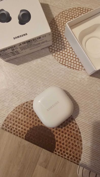 Слушалки samsung galaxy Buds Fe