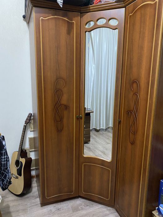 Шкаф для одежды в отличном состоянии
