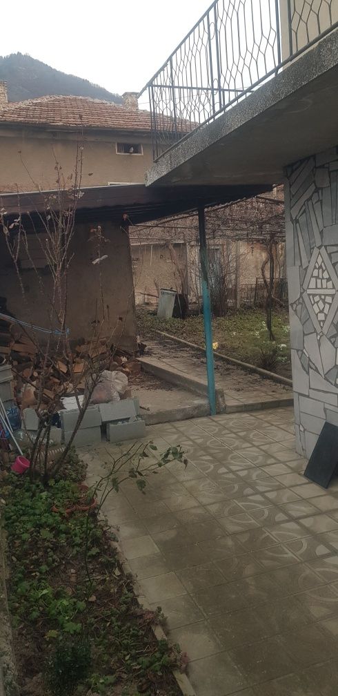 Продава къща в с.Бистрица общ.Дупница