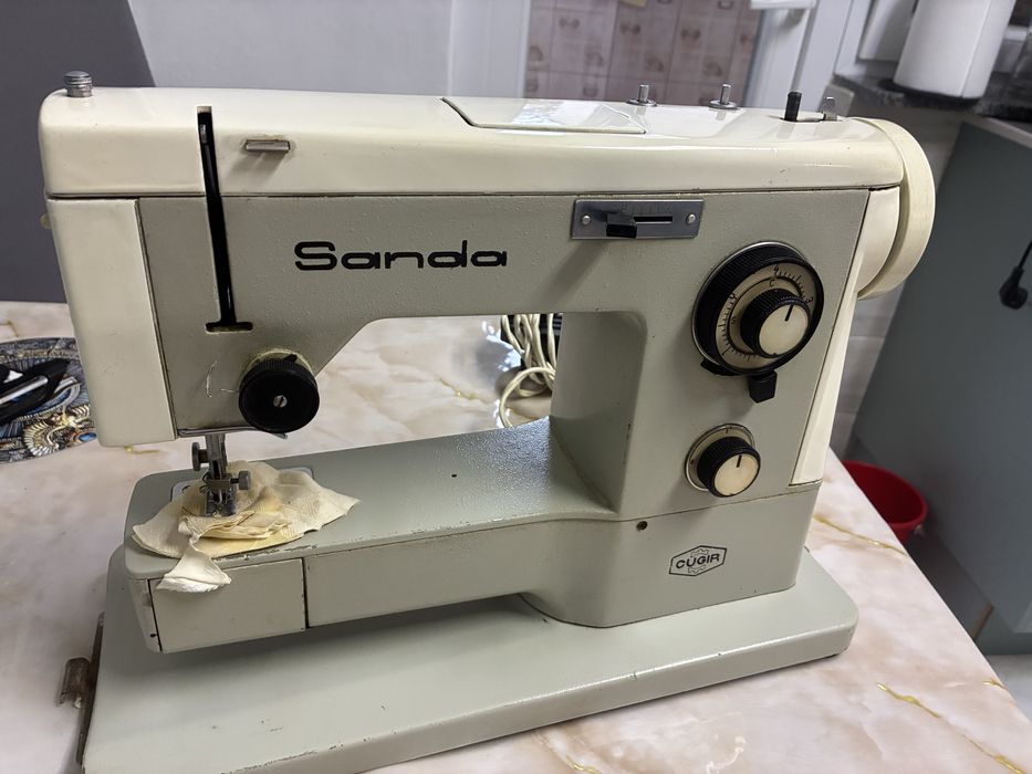 Masina de cusut Sanda , functionala