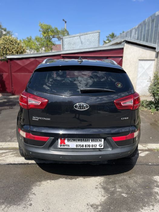 Dezmembrez Kia Sportage lll 2.0 crdi euro 5 4X4 an 2011 piele navi