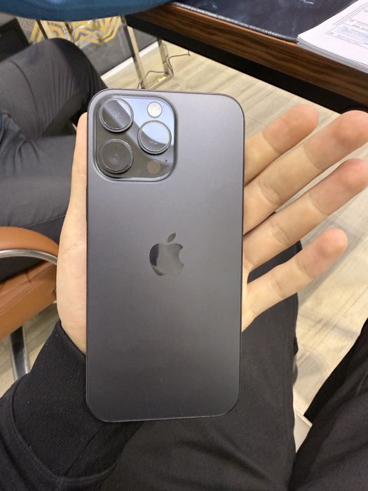 iPhone 16 Pro Max sim