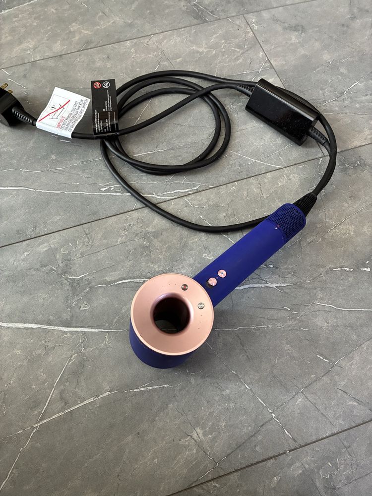 Сешоар Dyson