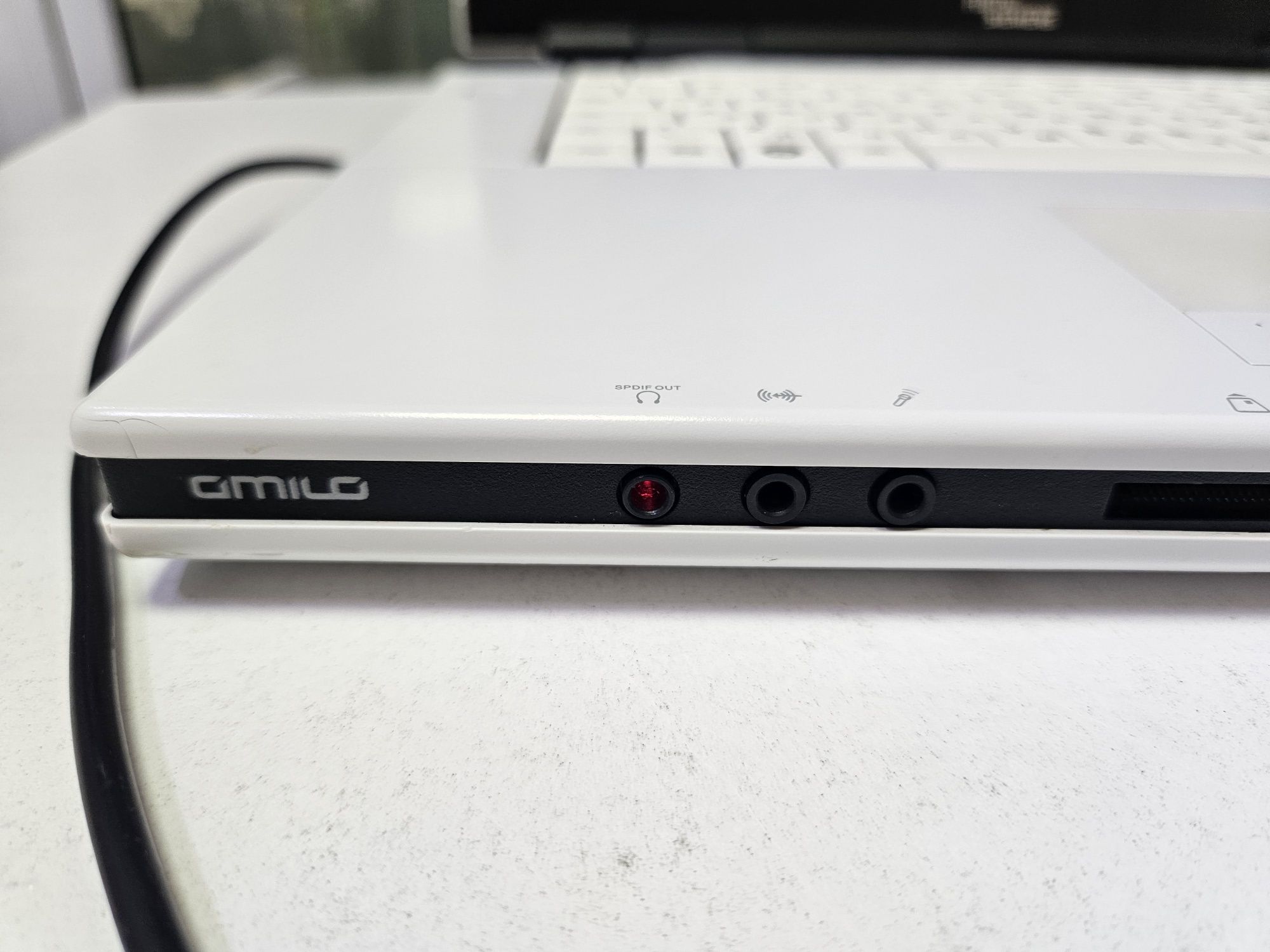 Fujitsu Siemens amilo
