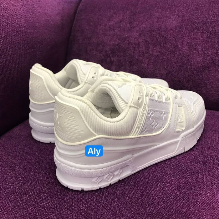 Adidași Louis Vuitton