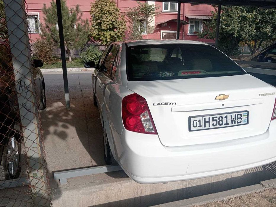 Lacetti 1.8 krutoy moshina sotiladi