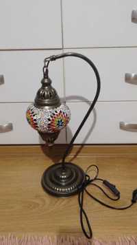 ориенталска цветна лампа