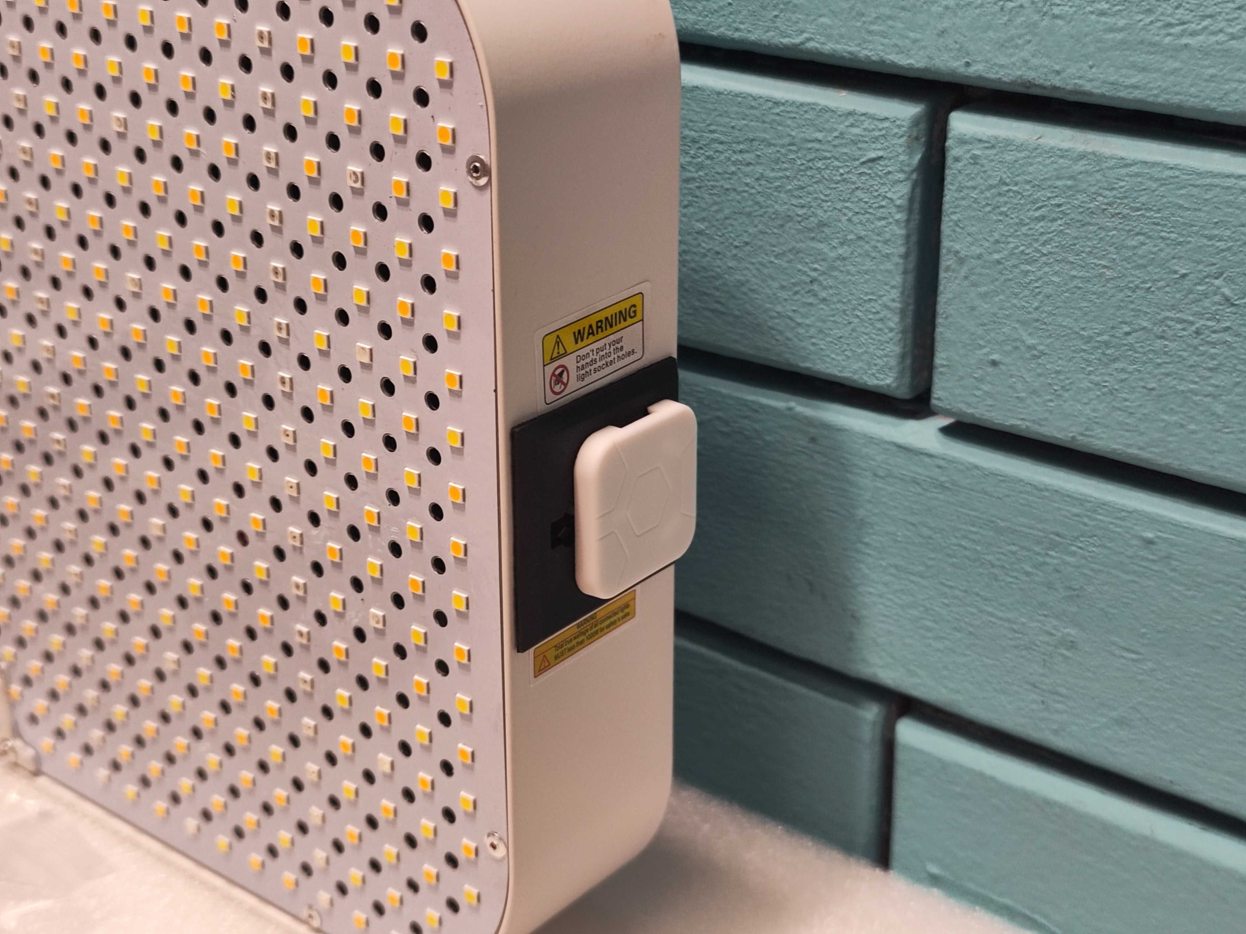 LED лампа за растения 1000W – пълен спектър, регулируема светлина