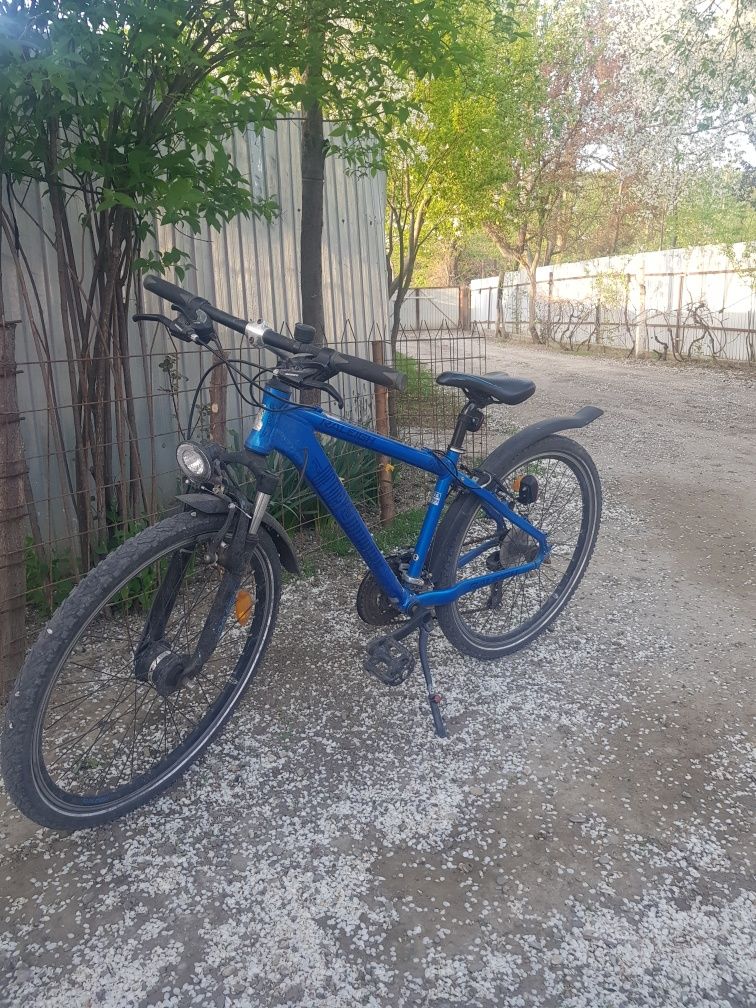 vînd bicicletă din germania adusă în stare bună în bacău din oraș mai