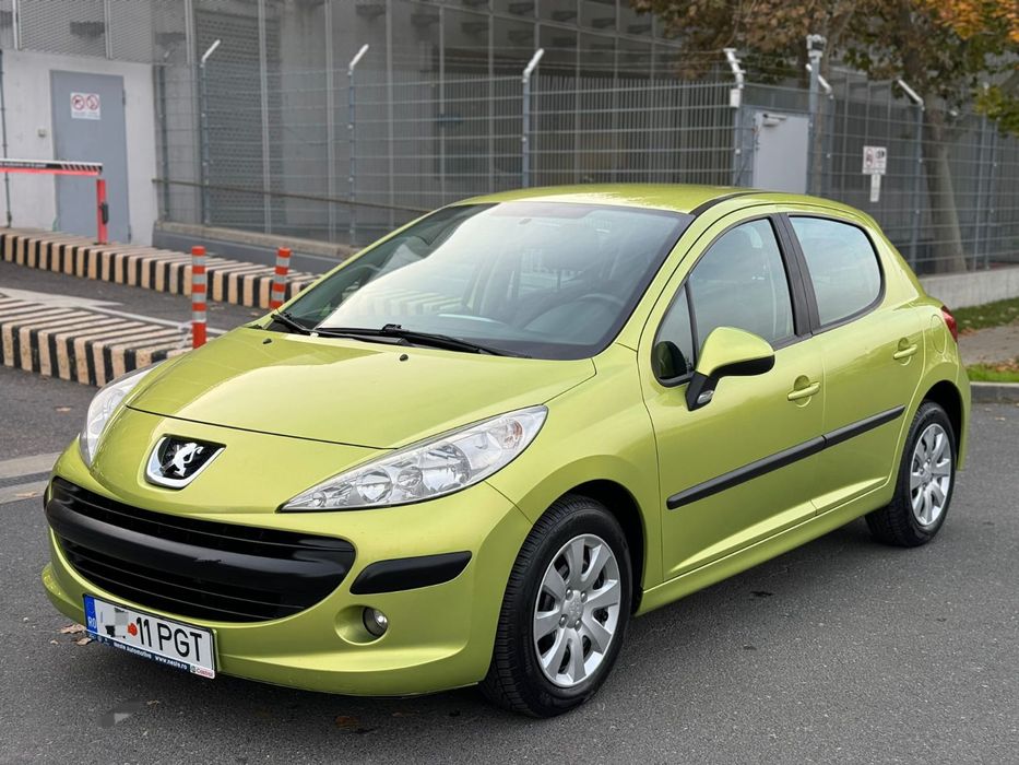 Peugeot 207 ca NOU 107.000 km un singur proprietar ceed  Logan fiesta