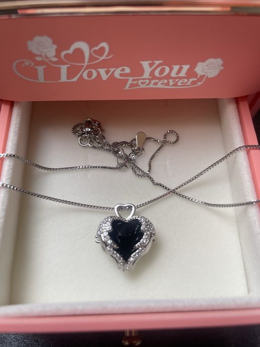 Cadou trandafir etern cu pandativ inima