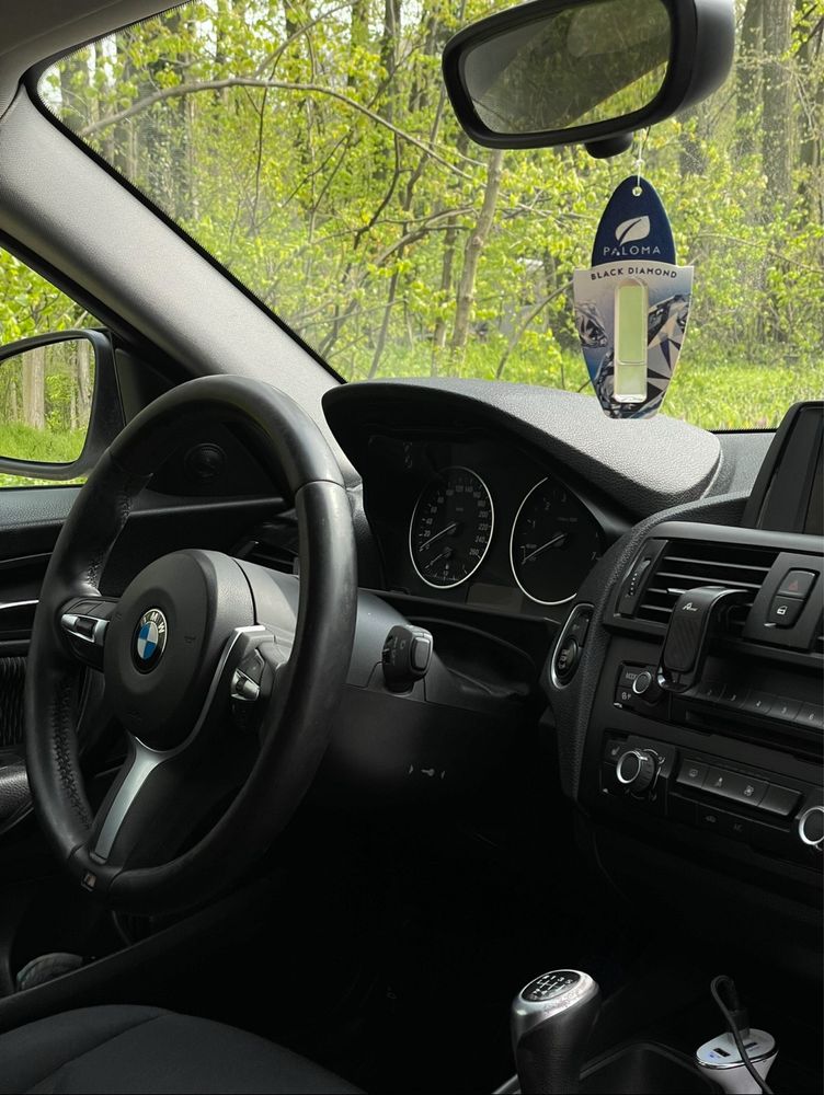 BMW Seria 1 F21 114i benzina/102cp/2014/Euro5