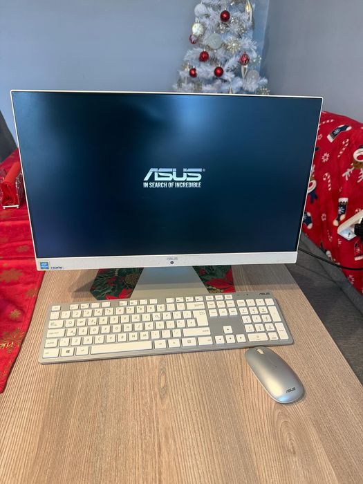 ASUS, AIO Computer, безжична мишка и клавиатура